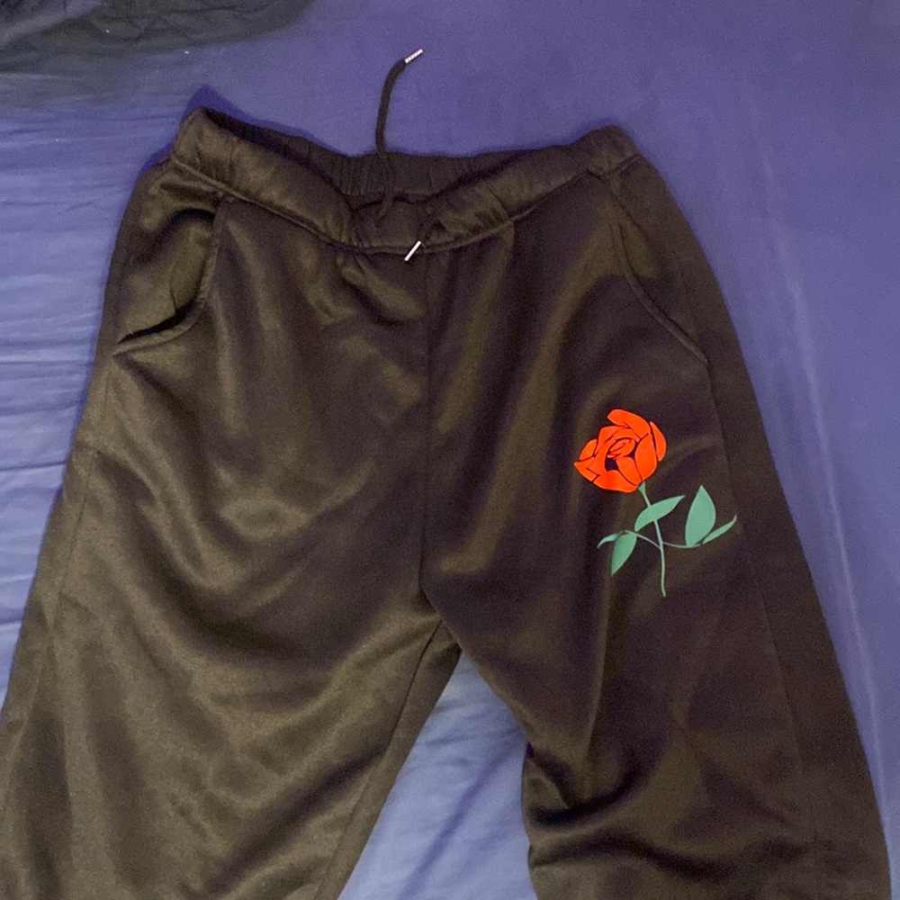 Graphic sweatpants with rose design BRAND NEW